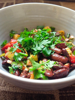 રાજમાં સલાડ (Rajma Salad Recipe in Gujarati) રેસીપી મુખ્ય ફોટો