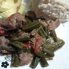 A picture of Okra mixed with meat.