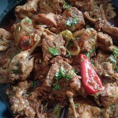 A picture of Peshawari chicken karahi.