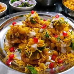 A picture of Papdi Chaat.
