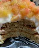 Hotcakes integrales con yogur y manzana con canela