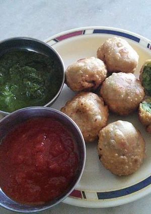 A picture of Peas kachori.