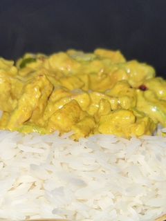 صورة لوصفة رز ودجاج بالكريمه 🤍