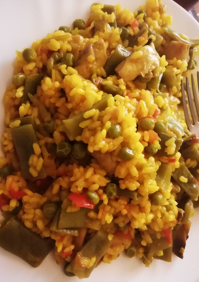 Una foto de Paella vegana 💕