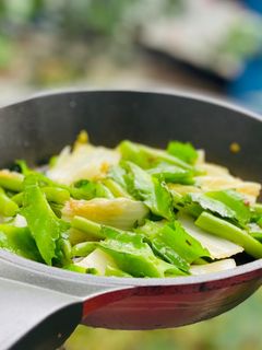 Hình của món Đậu Rồng Cải Thảo Xào Tỏi.