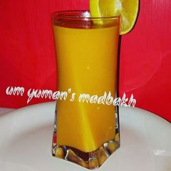 A picture of Orange mango smoothie.