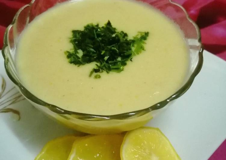 شوربة كريمية بالذرة والدجاج 🍵🤤
