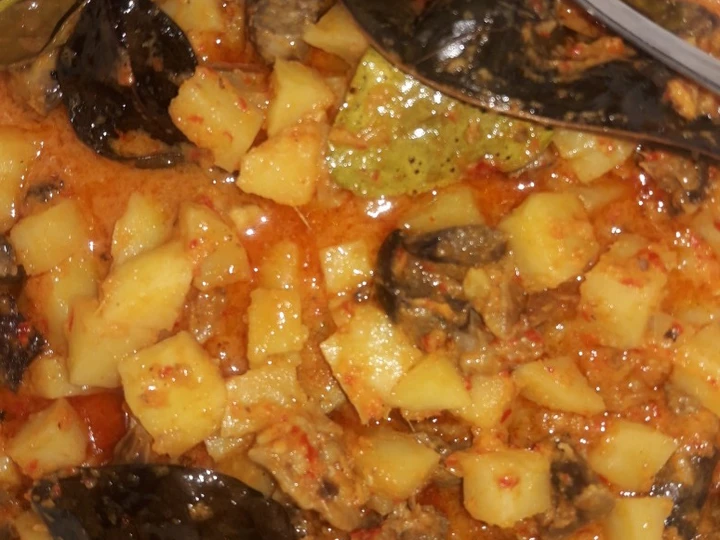 Langkah Mudah untuk Membuat Resep Sambal goreng kentang, rempolo ati yang Lezat Sekali Anti Ribet, Mantap