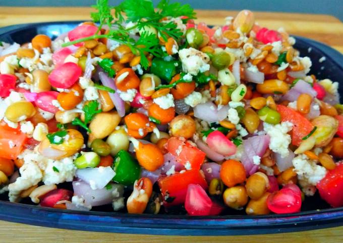High protein paneer and sprouts chaat Recipe