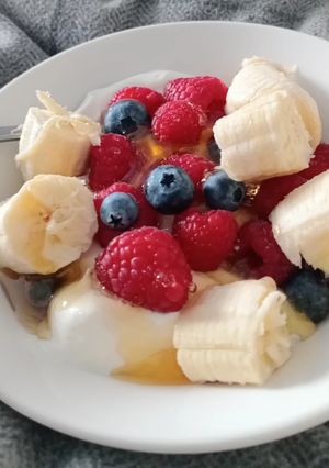 Foto de Iogurte Grego com Banana, Frutos Vermelhos