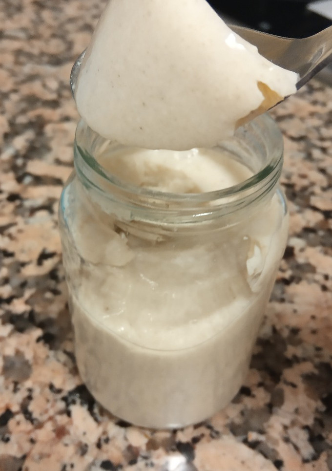 Una foto de Yogurt de soja con canela y limón.(Sin aparatos)💜