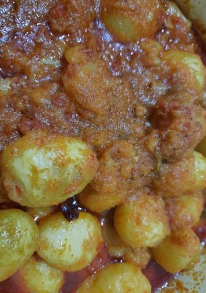 আলুর দম (aloor dum recipe in Bengali) রেসিপির প্রধান ছবি