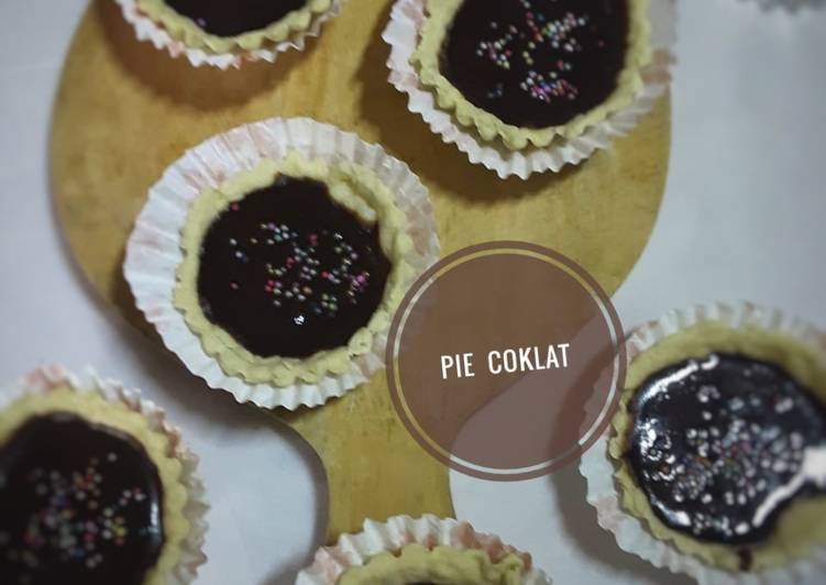 Pie Coklat simple