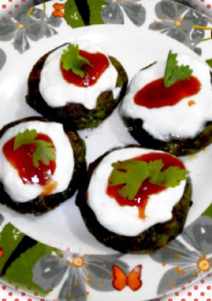 A picture of Spinach Potato Cutlets.