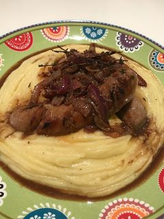 รูปของ ไส้กรอกกับมันบด (Bangers & Mash)