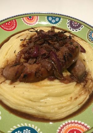 รูปของ ไส้กรอกกับมันบด (Bangers & Mash)