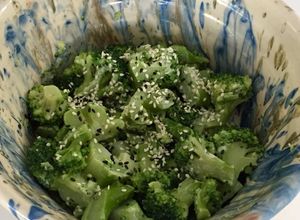Une photo de Salade de brocoli au wasabi