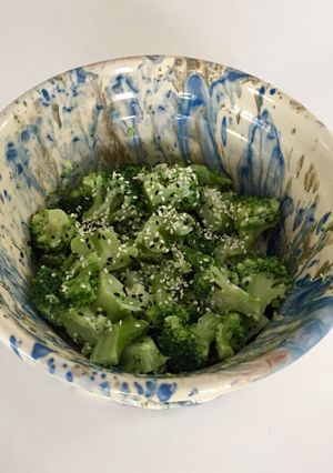 Une photo de Salade de brocoli au wasabi