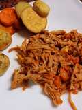Bondiola Desmechada con Boniatos, Batata y Papines