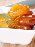 Encurtido de tomates cherry y albahaca - Kit Pickles | Lékué