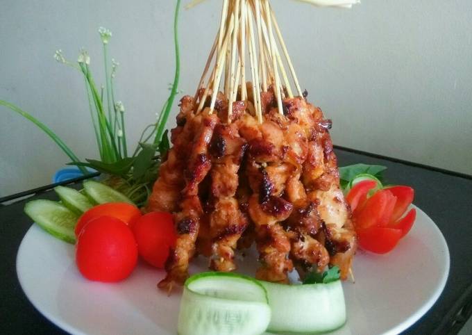 Vietnamese lemongrass chicken skewers (sate ayam sereh Vietnam)