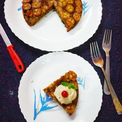 A picture of Upside to downside banana cake.