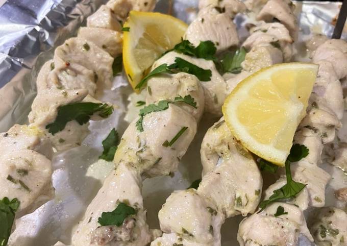 Easiest Way to Make Any-night-of-the-week Lemon &amp; Tarragon Chicken Skewers 🍋🌿