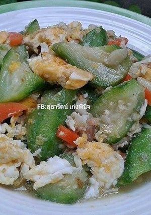 รูปของ บวบผัดไข่ไก่สับ
