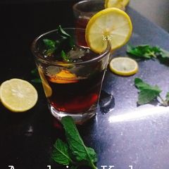 A picture of Arabic Kahwa.