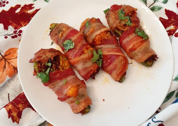 Recipe of Perfect Chilorio Stuffed Jalapeno Peppers Wrapped in Bacon