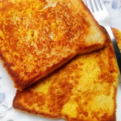 A picture of French Toast.