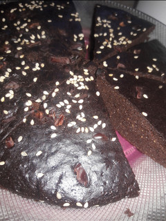 Una foto de Bizcocho de chocolate proteico :3(sin horno, en olla essen)