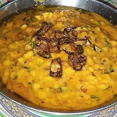 A picture of Chanay Mash ke Masaly wali dal.