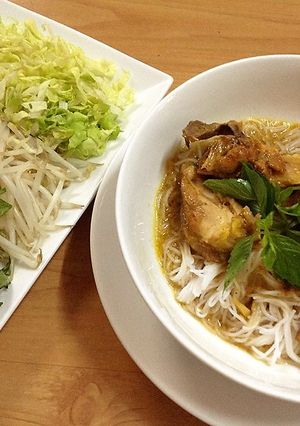 Hình của món Bún lạc xá.