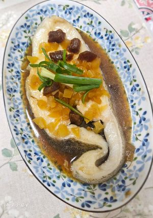 A picture of Steamed Cod with Preserved Melon.