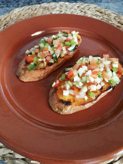 Una foto de Bruschettas de boniato