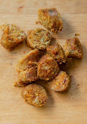 A picture of Sai Ua - Thai Spicy Herby Sausage.