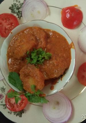 दम आलू (Dum aloo recipe in hindi) रेसिपी मुख्य फोटो