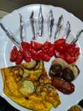 Frittata di zucchine con alici e pomodorini