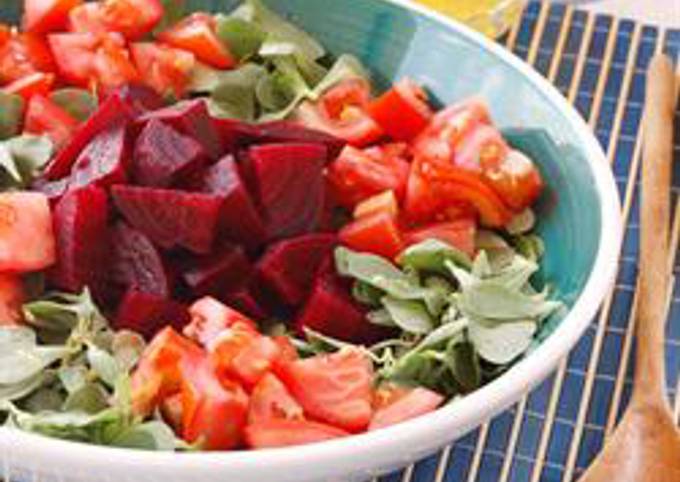 Beetroot, tomato and watercress salad - salatet shamandar, banadoura w bakleh