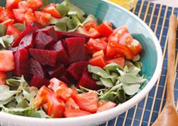 Step-by-Step Guide to Make Favorite Beetroot, tomato and watercress salad - salatet shamandar, banadoura w bakleh