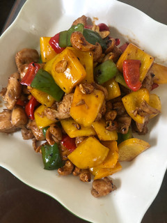 彩椒腰果炒雞丁 的食譜成品照片