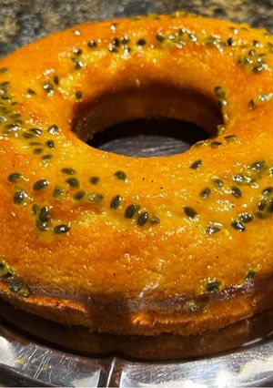 Una foto de Torta de maracujá, húmeda