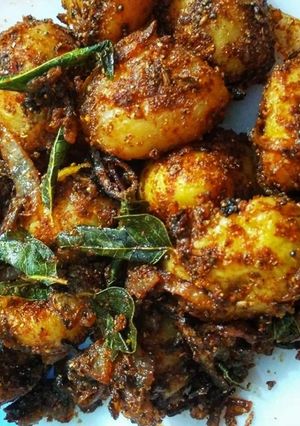 चेट्टीनाड आलू रोस्ट (Chettinad aloo roast recipe in Hindi) रेसिपी मुख्य फोटो