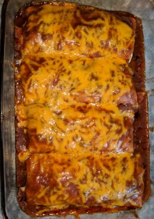 A picture of Chili Colorado Smothered Burritos (Red Sauce Version).