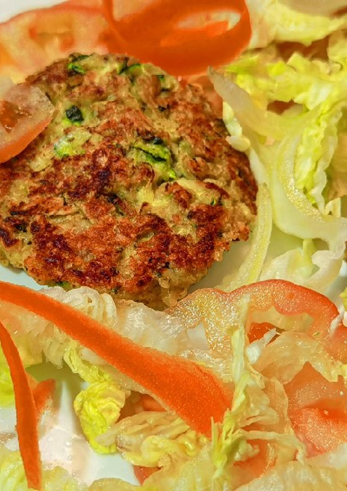 Una foto de Hamburguesa calabacín y avena