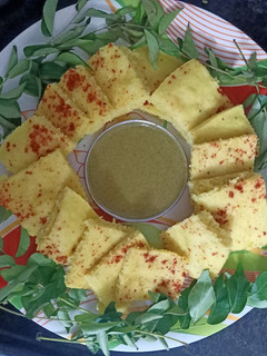 ખાટા ઢોકળા(Khata Dhokla Recipe In Gujarati) રેસીપી મુખ્ય ફોટો