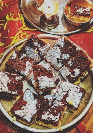 A picture of Chocolate Mava Burfi in.