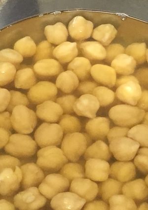 A picture of How to Soak and Cook Chickpeas to Perfection.