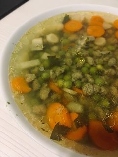 Zöldséges májgaluska leves recept fotója